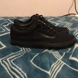 All black Vans
